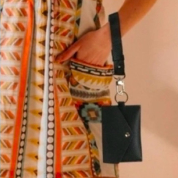 Black Faux Leather Wrist Lanyard and Card Holder Set - Picture 5 of 5